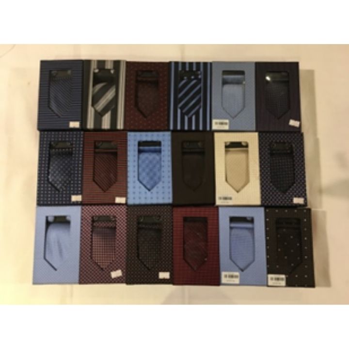 Cà vạt hộp vuông